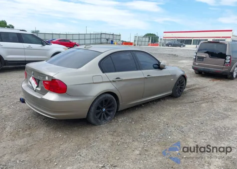 2011 BMW 328I z USA, uszkodzony, nr VIN WBAPH7G57BNN06445